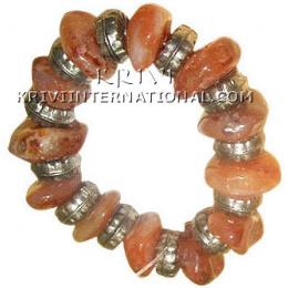 KBKR06029 Glass And Metal Beads Bracelet.