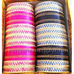 KKLK01007 2 sets of bangles in 2 different colours. Each set contains 4 dozen bangles.