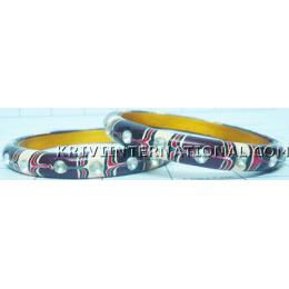 KKLK03037 A pair of original hand painted lac bangles