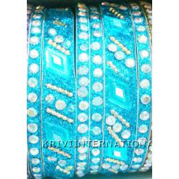 KKLK03C13 Package contains 2 broad and 4 thin lac bangles