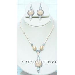 KNKT06010 Beautiful Necklace Earring Set