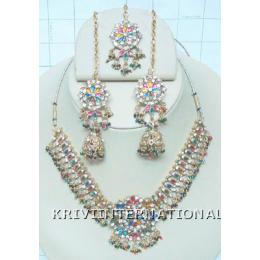 KNKT06017 Lovely Necklace Earring Set