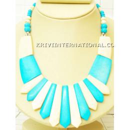 KNKT09A08 Impressive Costume Jewelry Necklace