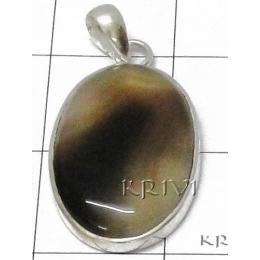 KPLL08038 Elegant White Metal Onyx Pendant