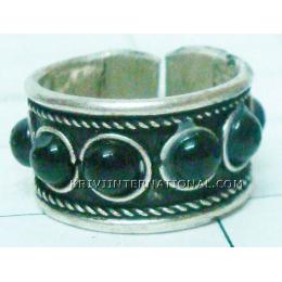 KRKT11B05 Fine Design Beaded Ring