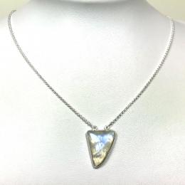 SANLS01011 Rainbow Moonstone Necklace 925 Sterling Silver