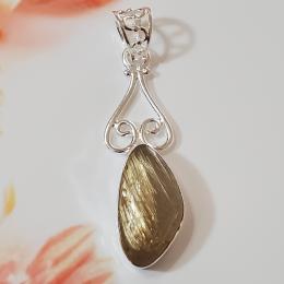 SAPLS01027 Routilated Quartz Pendant 925 Sterling Silver